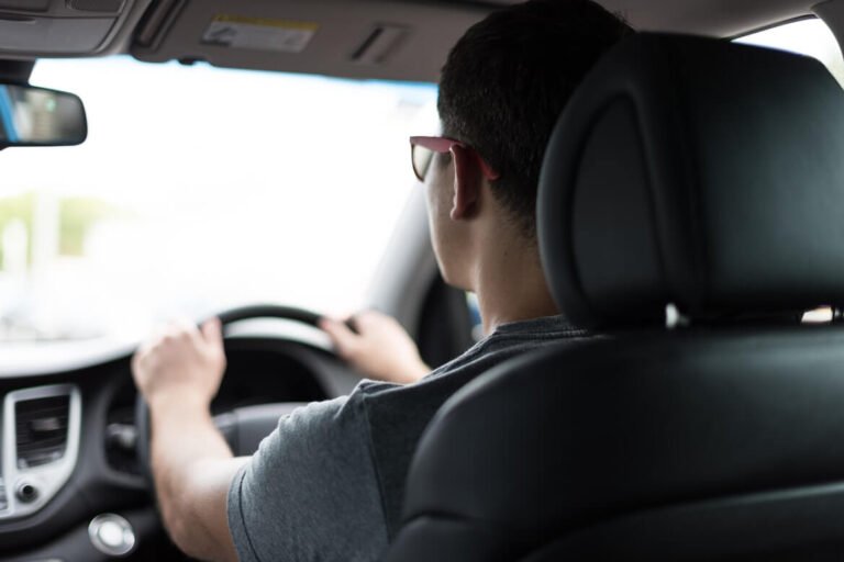 8-qualities-of-a-safe-driver-that-you-might-not-know-about-the-driver